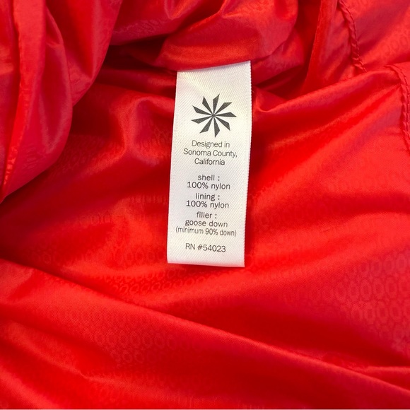 Athleta Downilicious Goose Down Puffer Vest Red Women’s XL Packable Lightweight - Picture 8 of 9